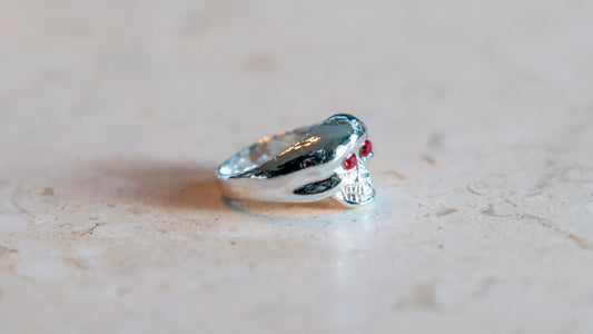 1960s Red Jewel Eyed Skull Ring Size-5 & 6