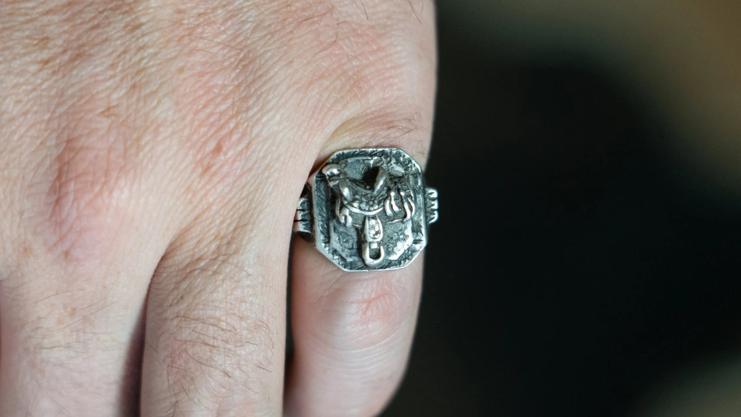 1940s Solid Sterling Saddle Mexico Souvenir Ring Size-8
