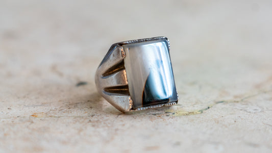Mid Century Wheeler Manufacturing Foggy Agate Ring Size-11