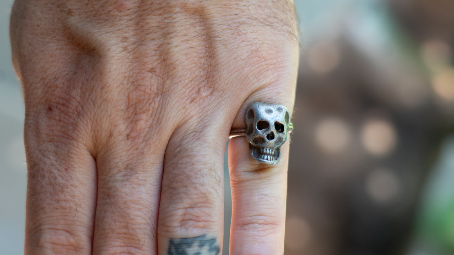 Crude Skull Mid Century Adjuatable Ring