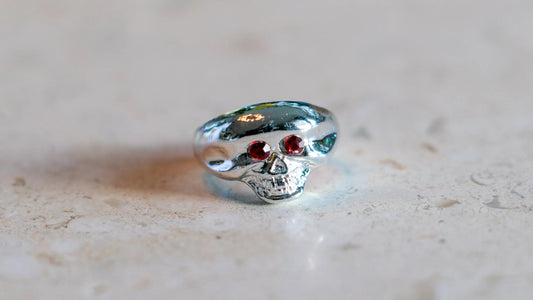 1960s Red Jewel Eyed Skull Ring Size-5 & 6