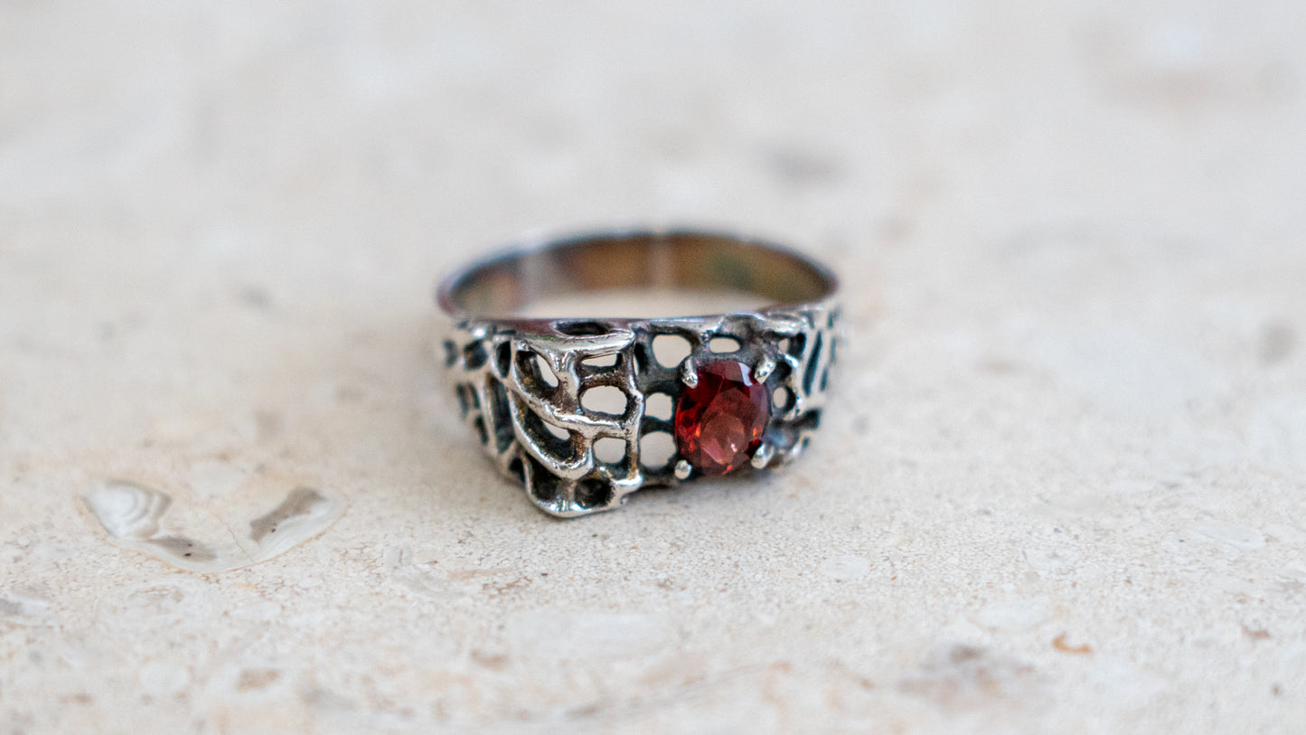 Vintage Art Nouveau Garnet Ring Size-12.5