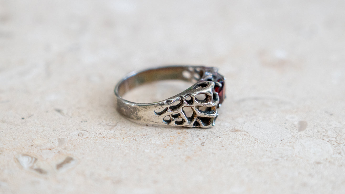 Vintage Art Nouveau Garnet Ring Size-12.5