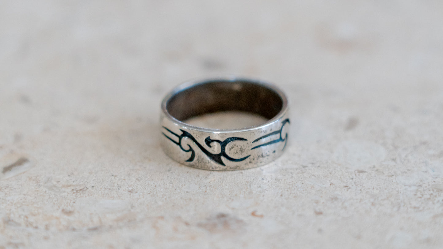 Deadstock 1990s Tribal Sterling Silver Band Ring Size-11