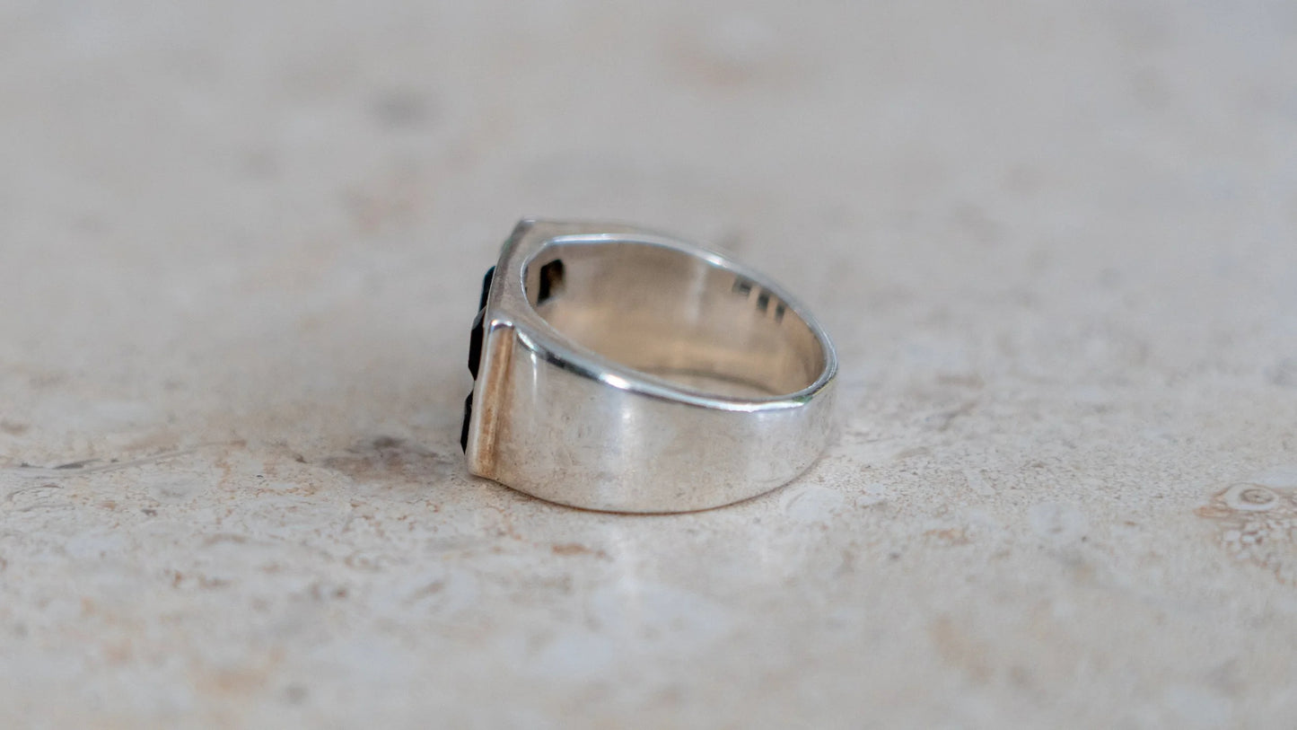Unique 6 Piece Hematite Inlay Ring Size-11
