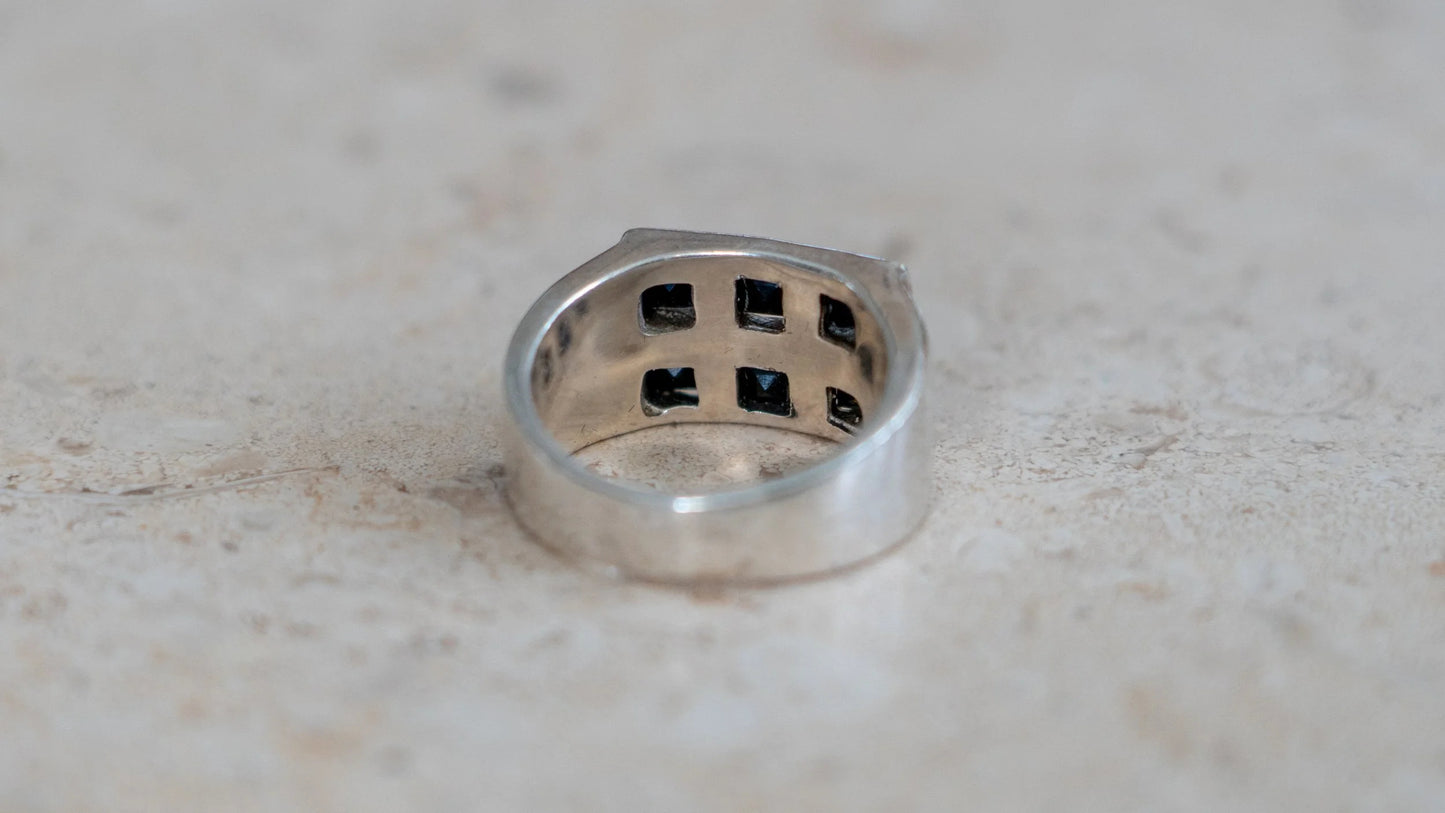 Unique 6 Piece Hematite Inlay Ring Size-11
