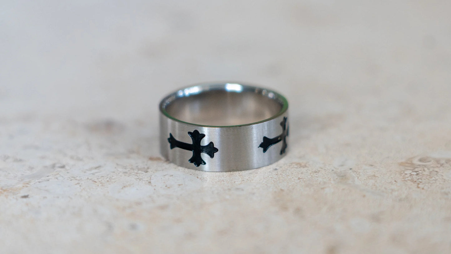 Deadstock 1990s Ornate Crucifix Steel Band Size-10