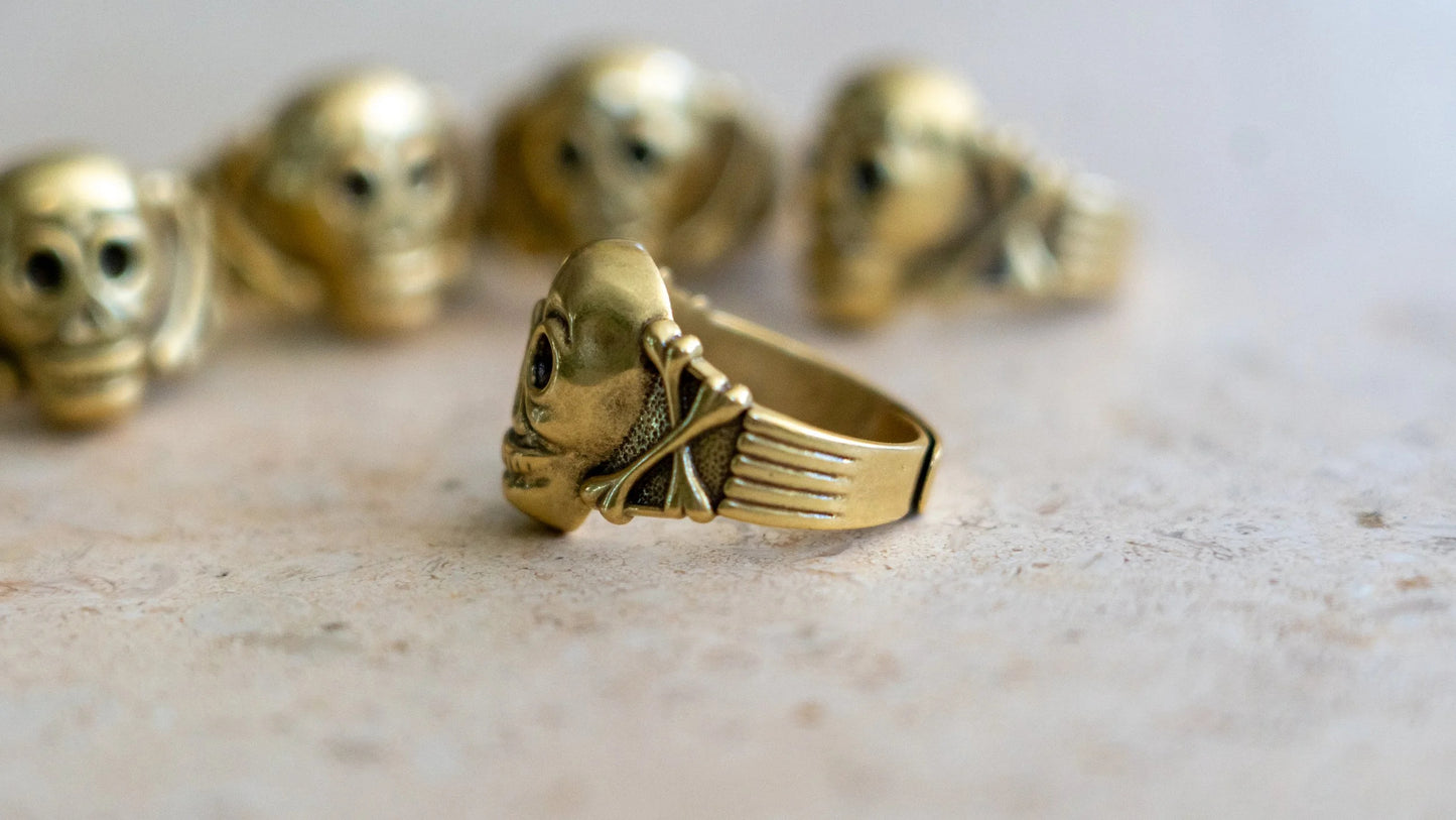 Kilroy Catalog Skull Ring