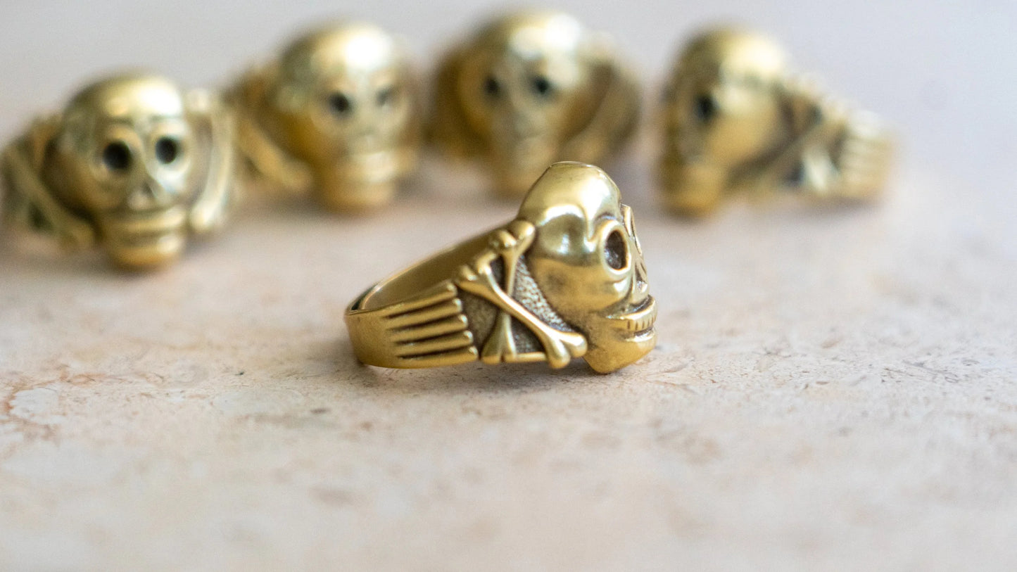 Kilroy Catalog Skull Ring