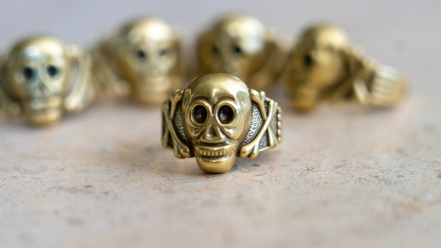 Kilroy Catalog Skull Ring