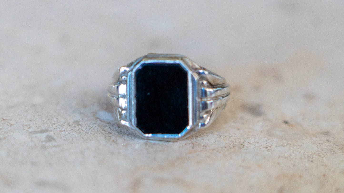 1940s European Stepped Art Deco Onyx Ring Size-10.5