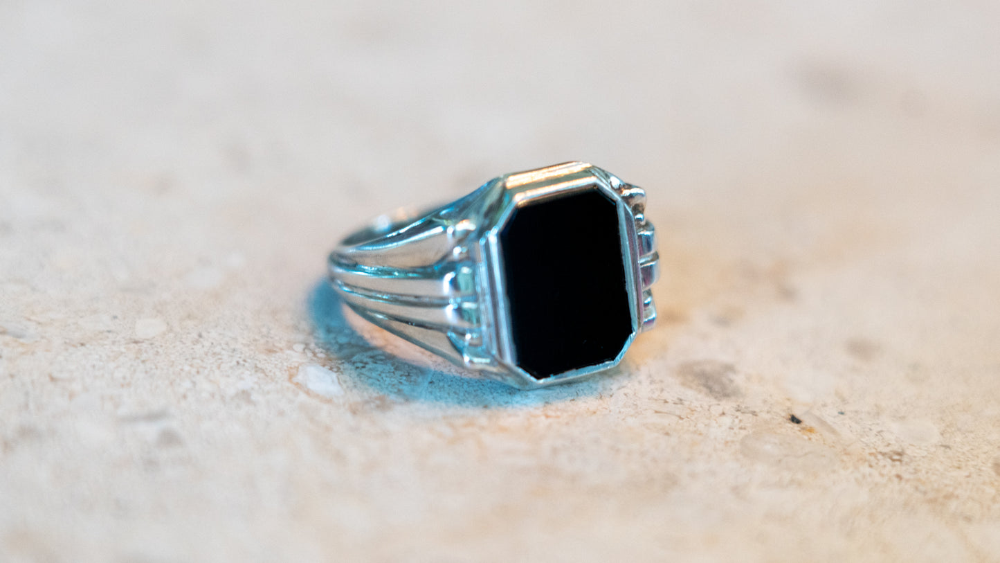 1940s European Stepped Art Deco Onyx Ring Size-10.5