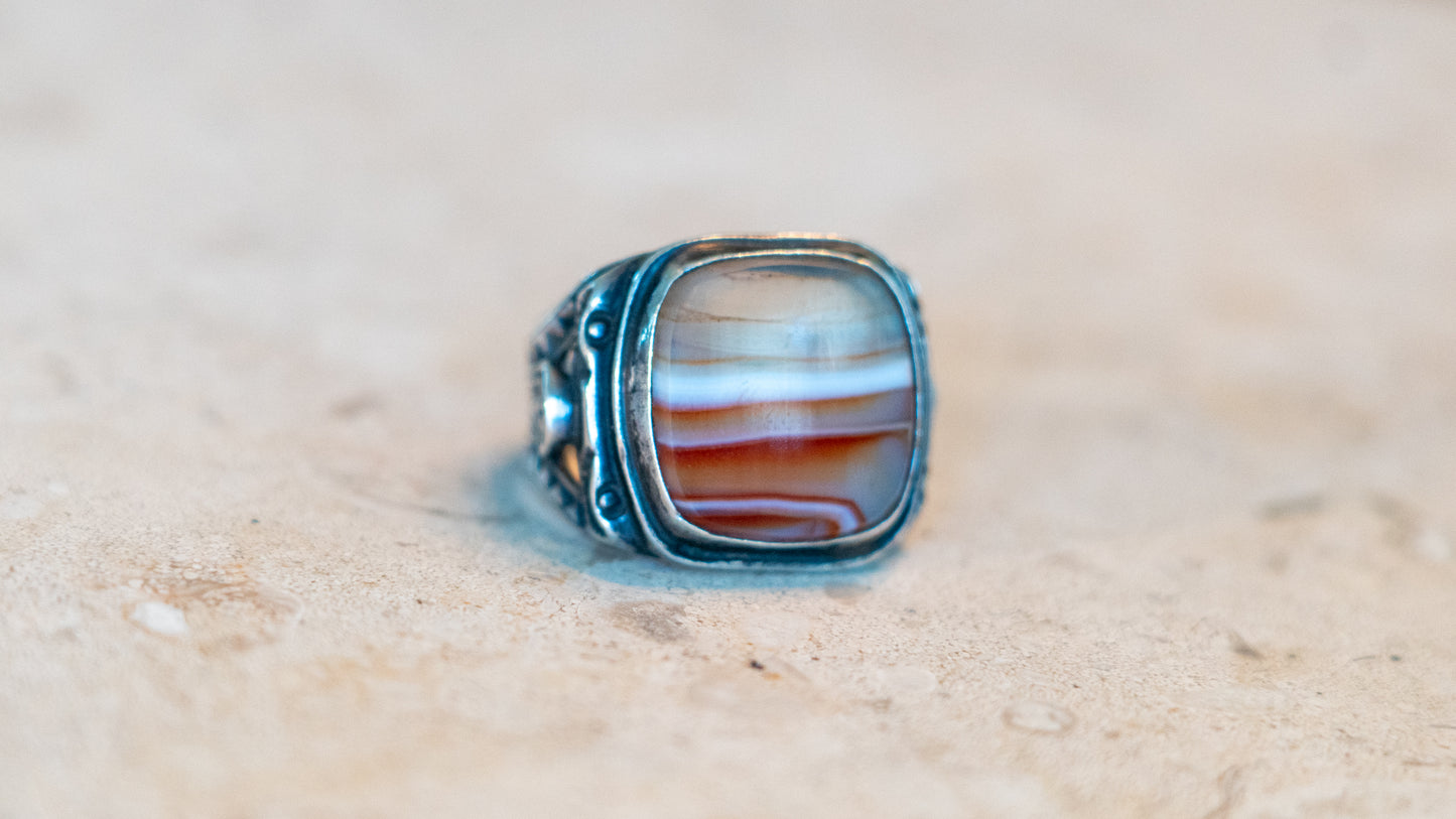 Excellent Harvey Era Southwestern Agate Ring Size-10