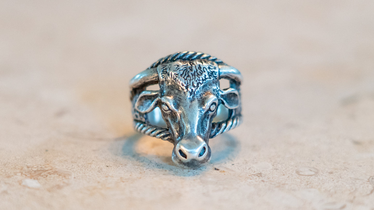 Rare 1930s Era Fred Harvey Bull Head Ring Size-9