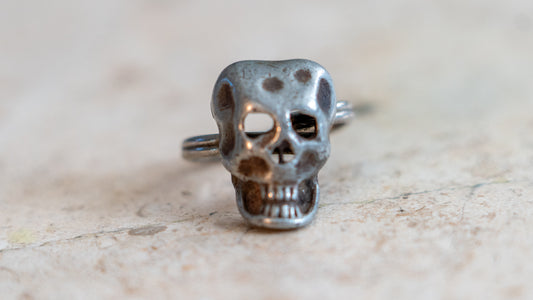 Crude Skull Mid Century Adjuatable Ring