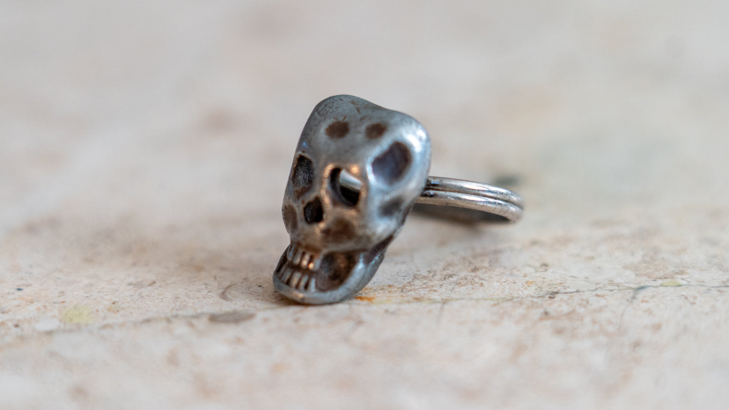 Crude Skull Mid Century Adjuatable Ring