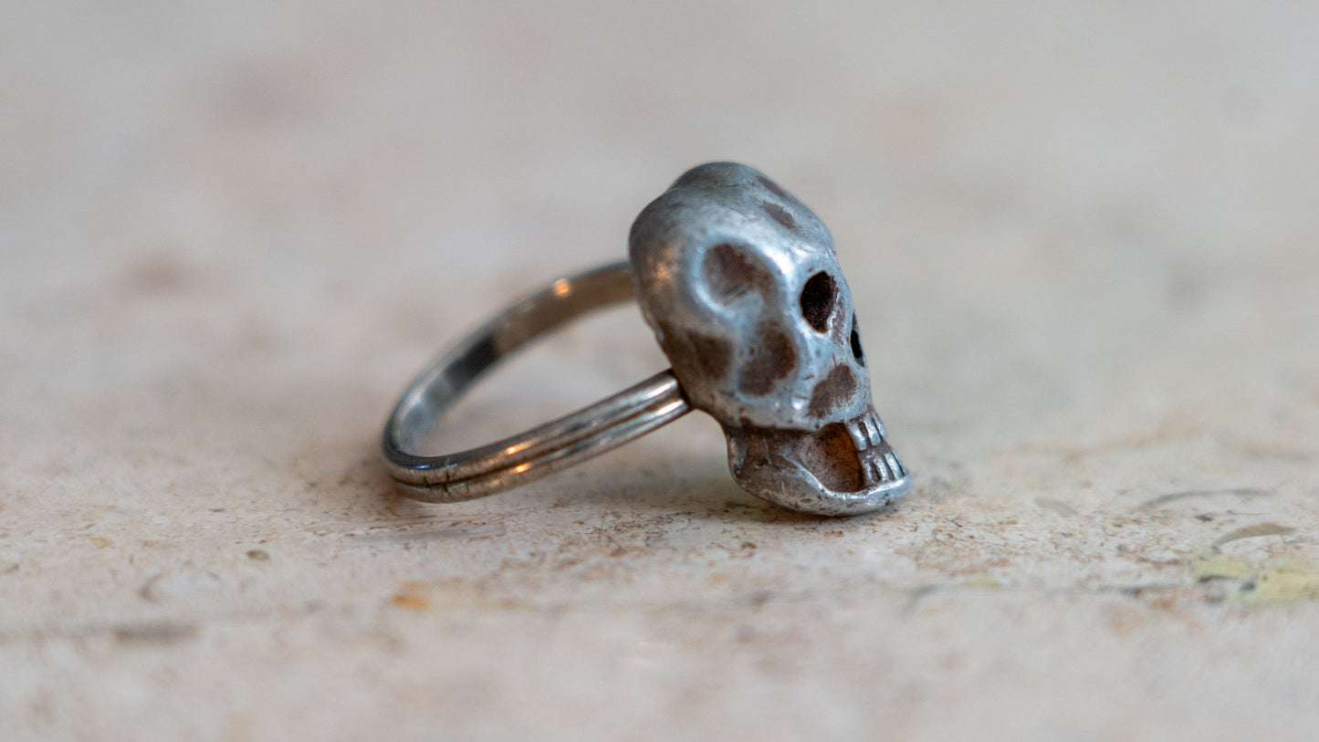 Crude Skull Mid Century Adjuatable Ring
