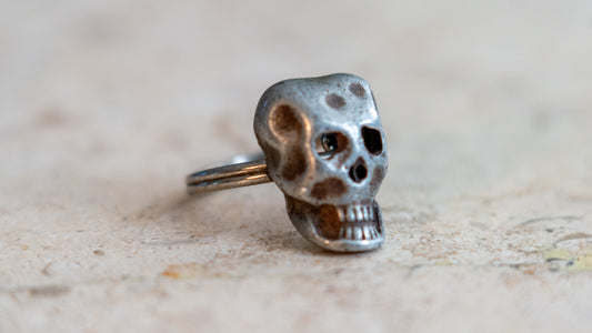 Crude Skull Mid Century Adjuatable Ring