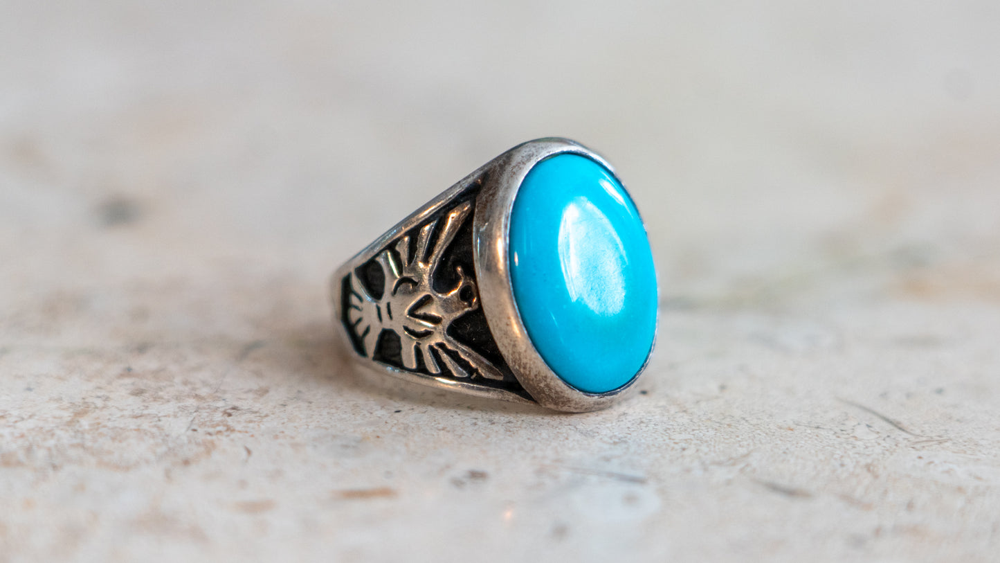 1970s Thunderbird Motif Turquoise Ring Size-10.5