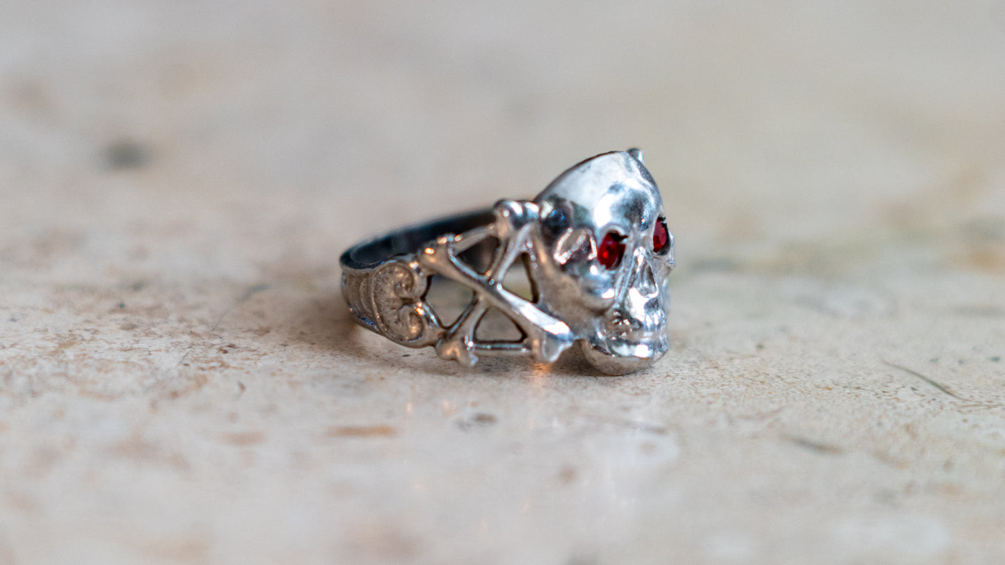 1940s Faux Ruby Eyed Novelty Skull 1940s Size-10