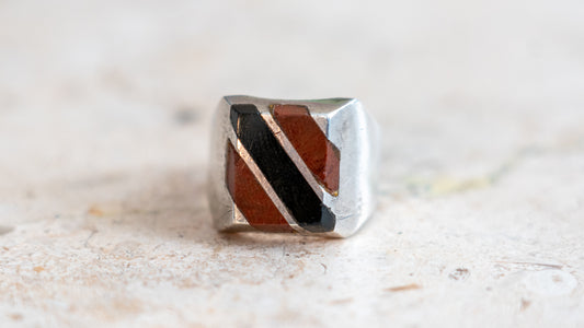 Gold Stone and Onyx 1970s Mexico Duster Ring Size-10.5