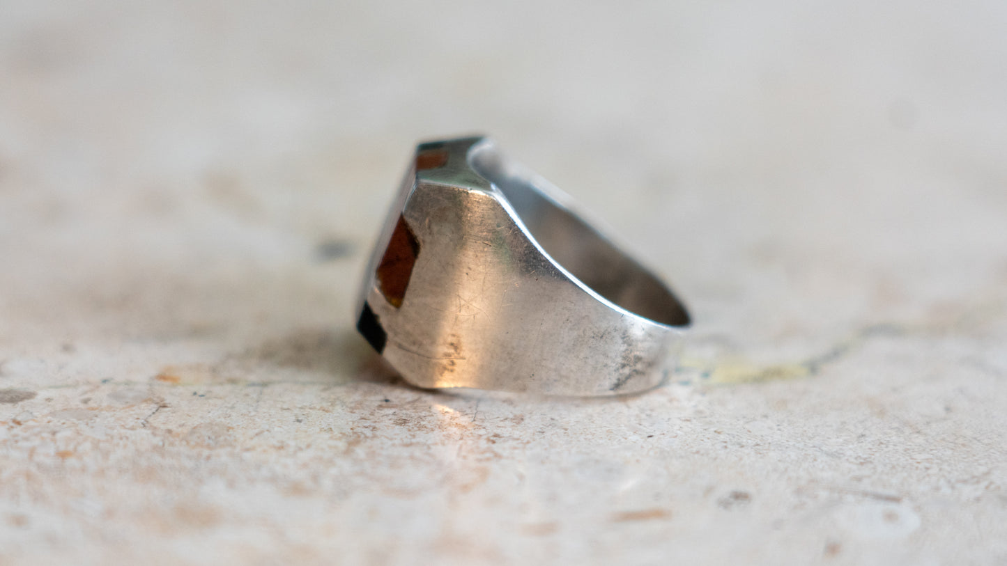 Gold Stone and Onyx 1970s Mexico Duster Ring Size-10.5