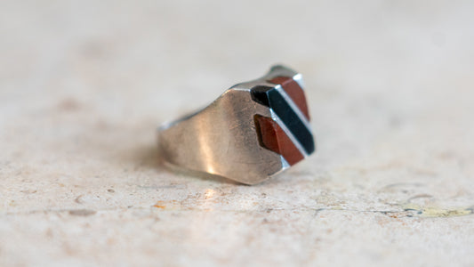 Gold Stone and Onyx 1970s Mexico Duster Ring Size-10.5