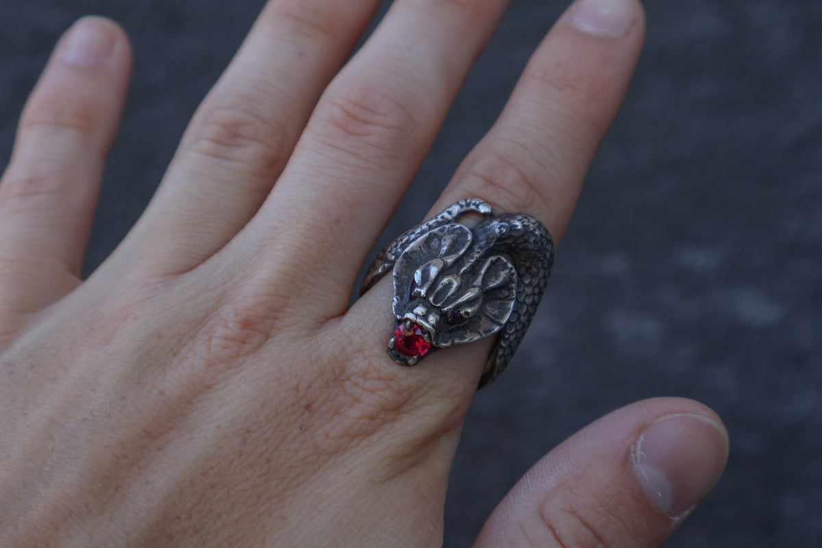 Large Mid Century Cobra Garnet Stone Inlaid Snake Ring Size-12