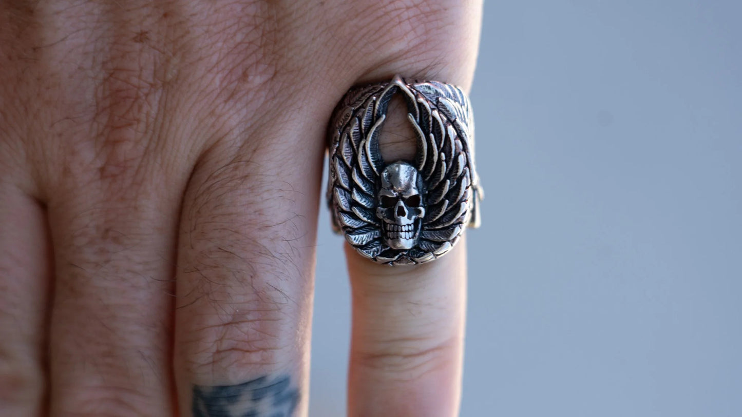 1980s Winged Skull and Wheels G&S Ring Size-7