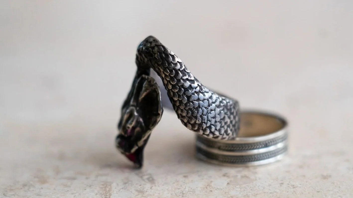 Large Mid Century Cobra Garnet Stone Snake Ring Size-13